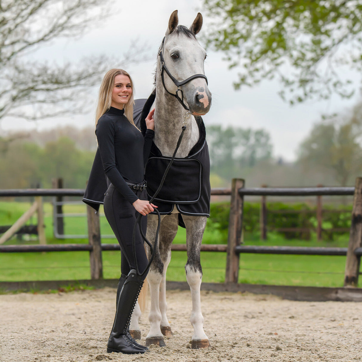 Halster Salerno anatomisch