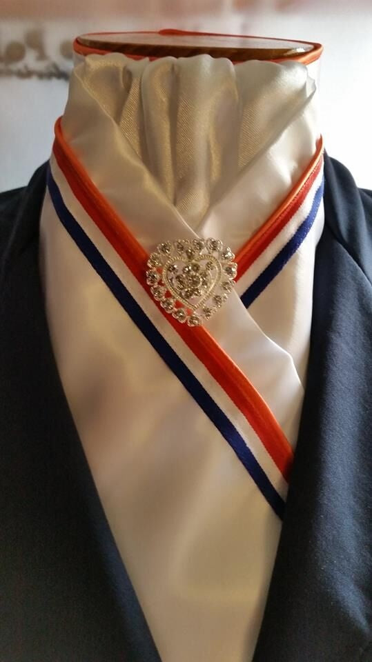 Luxus-Plastrons aus Holland